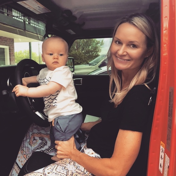 Meet your Posher, Danielle - Picture 1 of 1